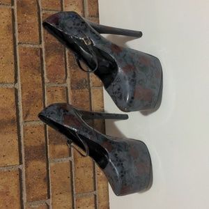 Ami Clubwear Skull and Rose Stilleto